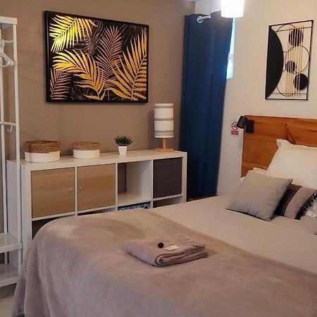 Ravissant Studio Prive 2 Pieces "Le Cosy" Tout Equipe Monchy-Saint-Eloi Eksteriør billede